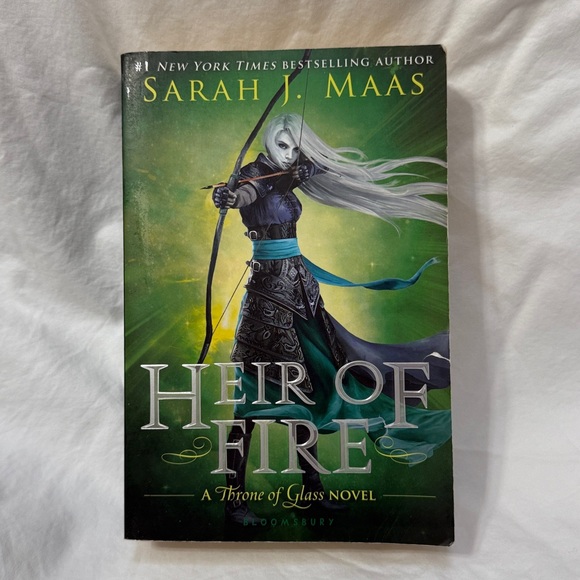 Bloomsbury Market Other - Heir of Fire Paperback Book - Throne of Glass Series Book 3 by Sarah J. Maas